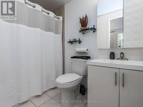 2001 - 2230 Lake Shore Boulevard W, Toronto, ON - Indoor Photo Showing Bathroom