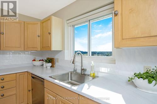 13416 Fourth Line, Milton, ON - Indoor Photo Showing Kitchen