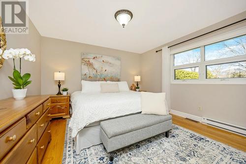 13416 Fourth Line, Milton, ON - Indoor Photo Showing Bedroom