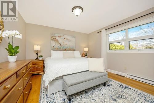 13416 Fourth Line Nassagaweya, Milton, ON - Indoor Photo Showing Bedroom