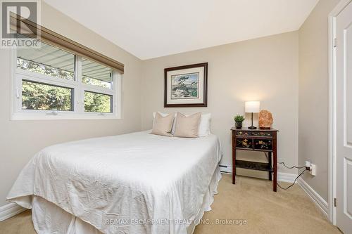 13416 Fourth Line Nassagaweya, Milton, ON - Indoor Photo Showing Bedroom