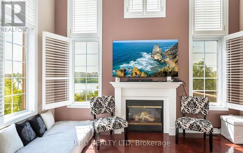 70 Southlake Boulevard, Brampton, ON - Indoor Photo Showing Living Room With Fireplace