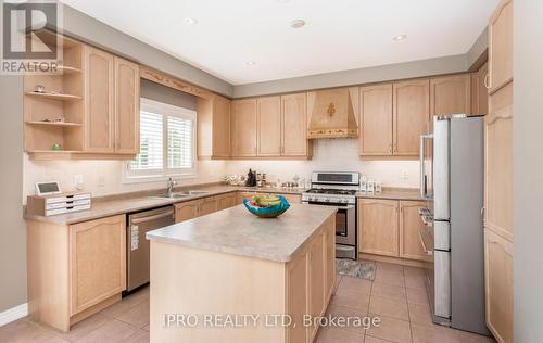 70 Southlake Boulevard, Brampton, ON - Indoor Photo Showing Kitchen With Double Sink