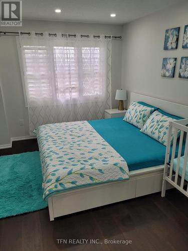 476 Mckim Gate, Milton, ON - Indoor Photo Showing Bedroom