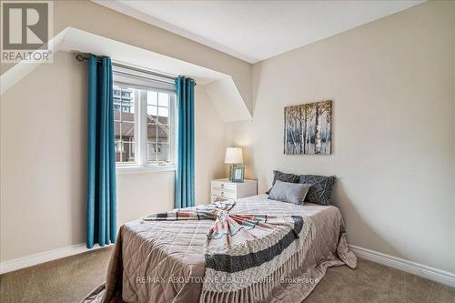 4 - 7 Lakelawn Road, Grimsby, ON - Indoor Photo Showing Bedroom