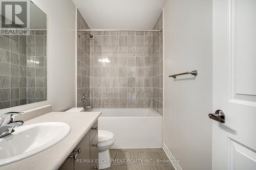 4162 Cherry Heights Boulevard, Lincoln, ON - Indoor Photo Showing Bathroom