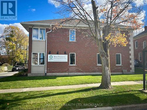 2 Ormond Street S, Thorold (557 - Thorold Downtown), ON 