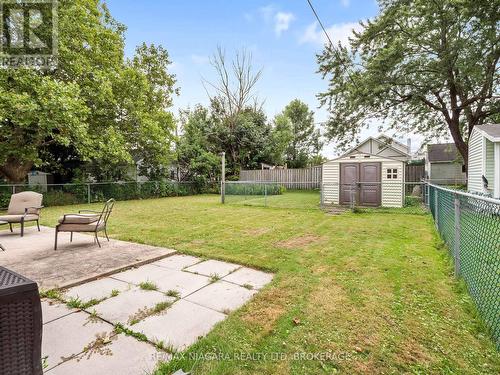 321 Dufferin Street, Fort Erie (332 - Central), ON - Outdoor With Backyard