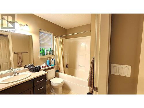 1990 Pacific Way Unit# 30, Kamloops, BC - Indoor Photo Showing Bathroom