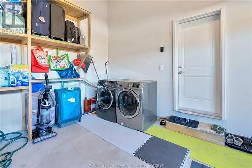 1368 Deer Run Trail, Lakeshore, ON - Indoor Photo Showing Laundry Room