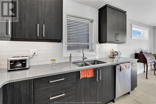 1368 Deer Run Trail, Lakeshore, ON - Indoor Photo Showing Kitchen With Double Sink With Upgraded Kitchen