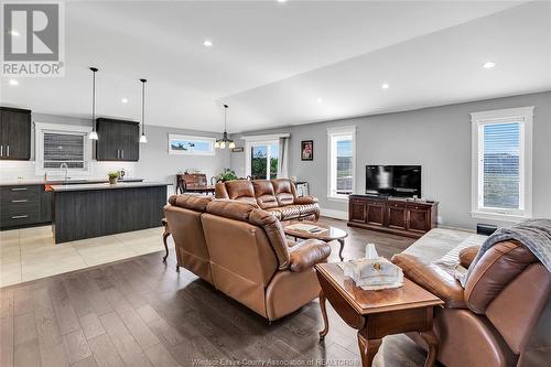 1368 Deer Run Trail, Lakeshore, ON - Indoor Photo Showing Living Room