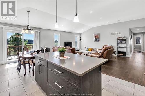 1368 Deer Run Trail, Lakeshore, ON - Indoor Photo Showing Dining Room