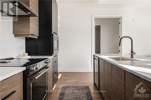 301 - 100 Cortile, Ottawa, ON - Indoor Photo Showing Kitchen With Upgraded Kitchen