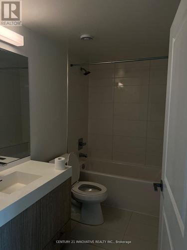 3912 - 251 Jarvis Street W, Toronto, ON - Indoor Photo Showing Bathroom