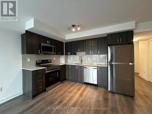 216 - 1435 Celebration Drive, Pickering, ON - Indoor Photo Showing Kitchen