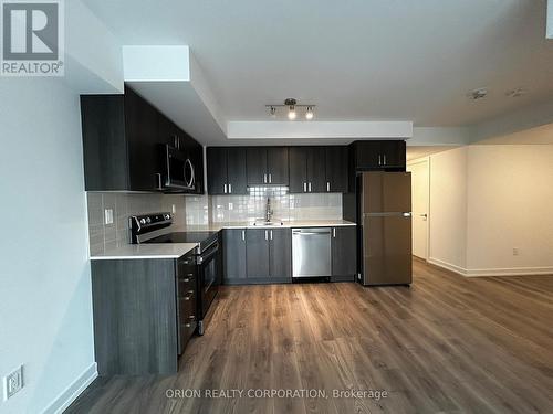 216 - 1435 Celebration Drive, Pickering, ON - Indoor Photo Showing Kitchen