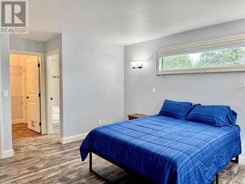 565 Clearwater Valley Road, Clearwater, BC - Indoor Photo Showing Bedroom