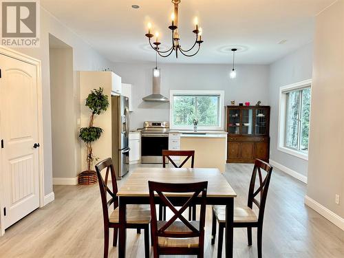 565 Clearwater Valley Road, Clearwater, BC - Indoor Photo Showing Dining Room