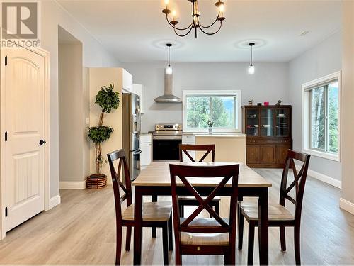 565 Clearwater Valley Road, Clearwater, BC - Indoor Photo Showing Dining Room