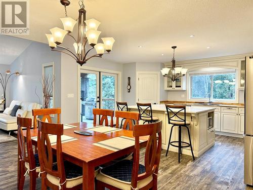 565 Clearwater Valley Road, Clearwater, BC - Indoor Photo Showing Dining Room