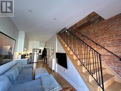 1 - 1173 Dundas Street W, Toronto, ON - Indoor Photo Showing Living Room