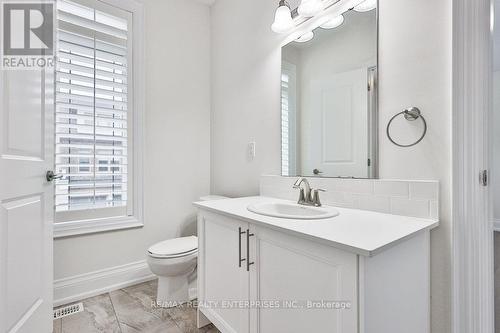 1562 Edencrest Drive, Mississauga, ON - Indoor Photo Showing Bathroom