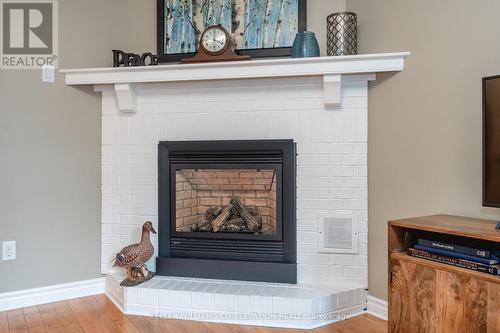 167 Luckport Crescent, Midland, ON - Indoor Photo Showing Living Room With Fireplace