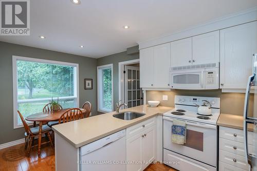 167 Luckport Crescent, Midland, ON - Indoor Photo Showing Kitchen