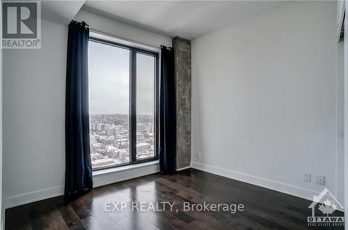 2201 - 20 Daly Avenue, Ottawa, ON - Indoor Photo Showing Other Room