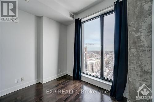 2201 - 20 Daly Avenue, Ottawa, ON - Indoor Photo Showing Other Room