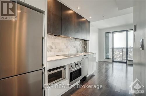 2201 - 20 Daly Avenue, Ottawa, ON - Indoor Photo Showing Kitchen With Upgraded Kitchen