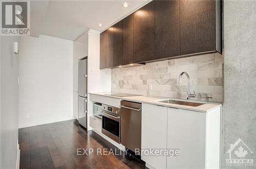 2201 - 20 Daly Avenue, Ottawa, ON - Indoor Photo Showing Kitchen