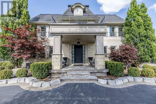 111 Lake Woods Drive, Whitchurch-Stouffville, ON - Outdoor With Facade