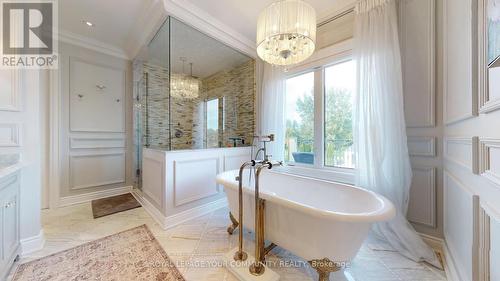 111 Lake Woods Drive, Whitchurch-Stouffville, ON - Indoor Photo Showing Bathroom