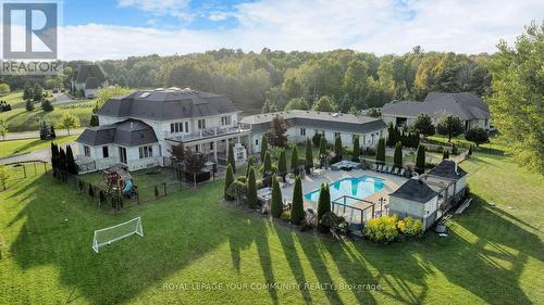 111 Lake Woods Drive, Whitchurch-Stouffville, ON - Outdoor With In Ground Pool With View