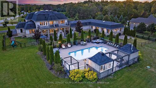 111 Lake Woods Drive, Whitchurch-Stouffville, ON - Outdoor