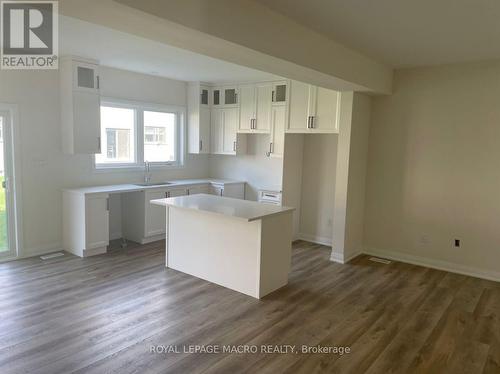 106 Jayla Lane, West Lincoln, ON - Indoor Photo Showing Kitchen