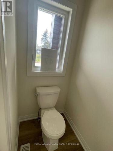 106 Jayla Lane, West Lincoln, ON - Indoor Photo Showing Bathroom