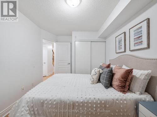 5 - 70 Byng Avenue, Toronto, ON - Indoor Photo Showing Bedroom