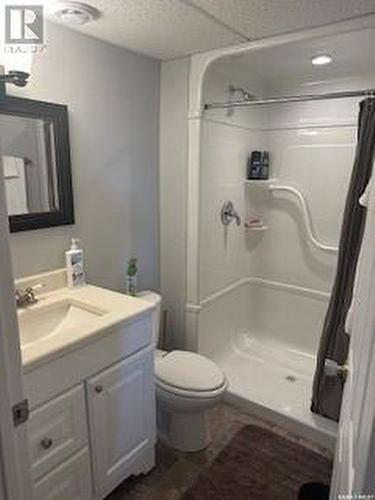 305 Kepula Lane, Calder Rm No. 241, SK - Indoor Photo Showing Bathroom