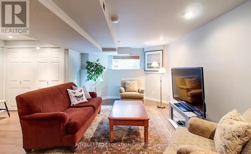 9 Valleymede Court, Collingwood, ON - Indoor Photo Showing Living Room