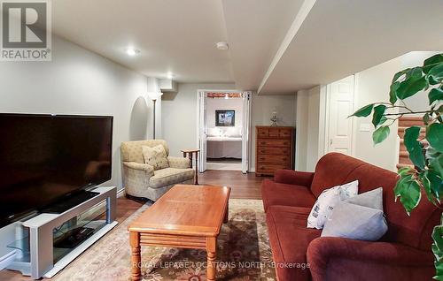 9 Valleymede Court, Collingwood, ON - Indoor Photo Showing Living Room