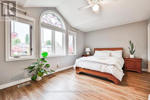 2134 Berryman Court, Burlington, ON - Indoor Photo Showing Bedroom