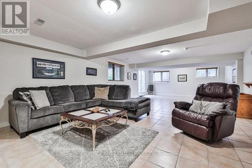 2134 Berryman Court, Burlington, ON - Indoor Photo Showing Living Room