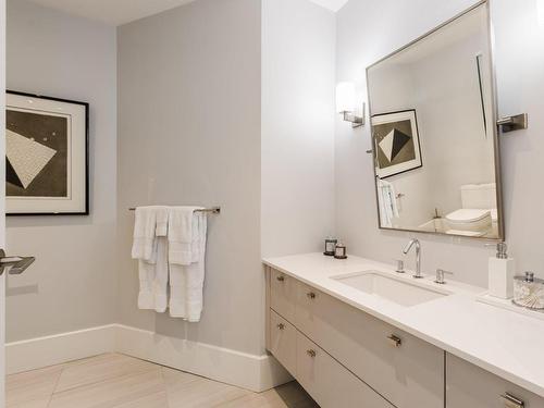 Salle de bains - 408-215 Av. Redfern, Westmount, QC - Indoor Photo Showing Bathroom