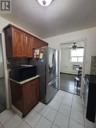 908 - 3555 Derry Road, Mississauga, ON - Indoor Photo Showing Kitchen