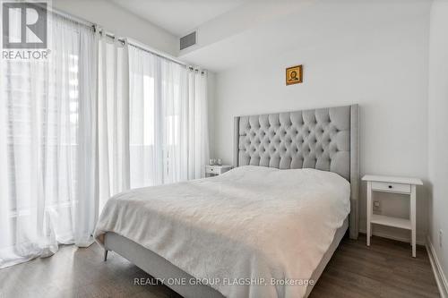 1007 - 70 Annie Craig Drive, Toronto, ON - Indoor Photo Showing Bedroom