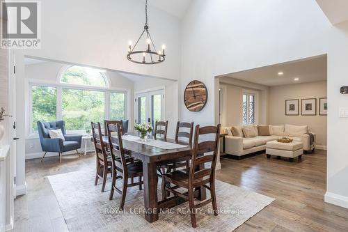 12 Scottdale Court, Pelham, ON - Indoor Photo Showing Dining Room