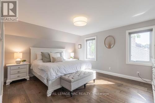 12 Scottdale Court, Pelham, ON - Indoor Photo Showing Bedroom